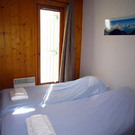 Montenversa Apartment *